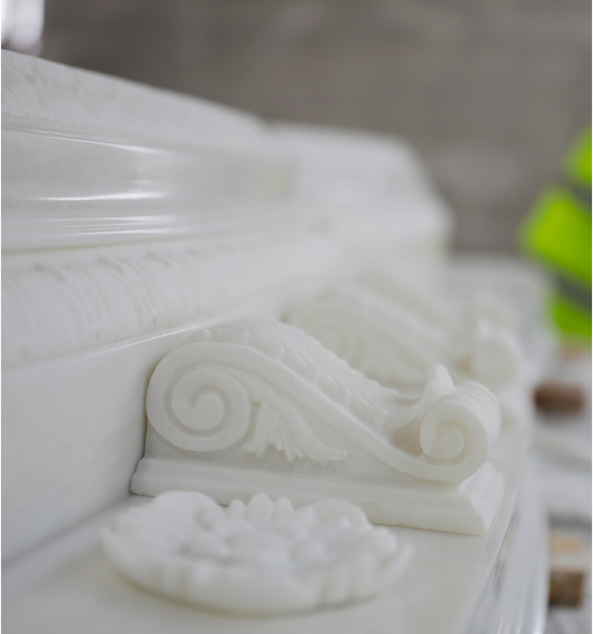 Pormenor de cantaria em mármore branco